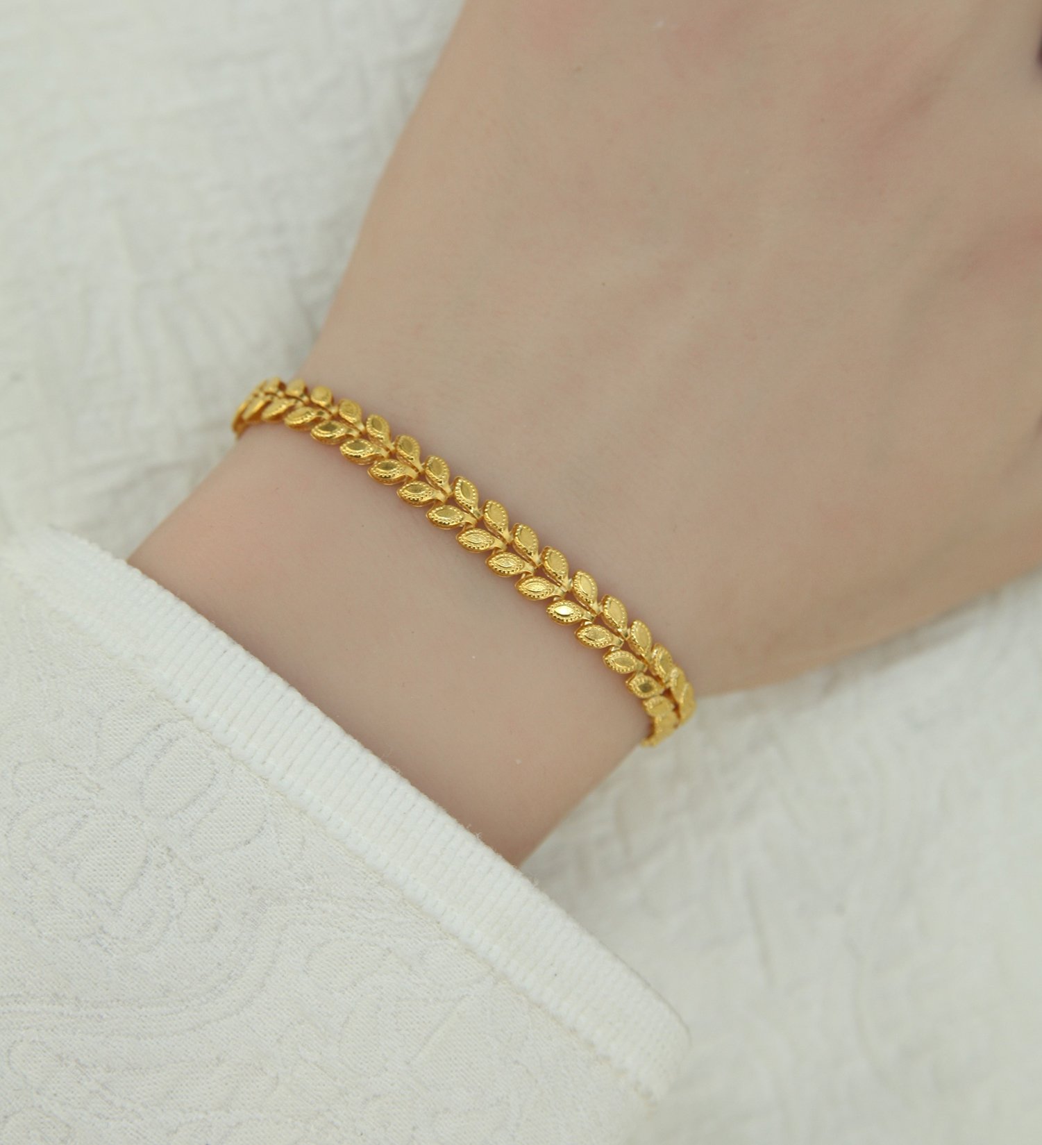 21K Yellow Gold Leaf Chain Bracelet – 18 cm - Image 9